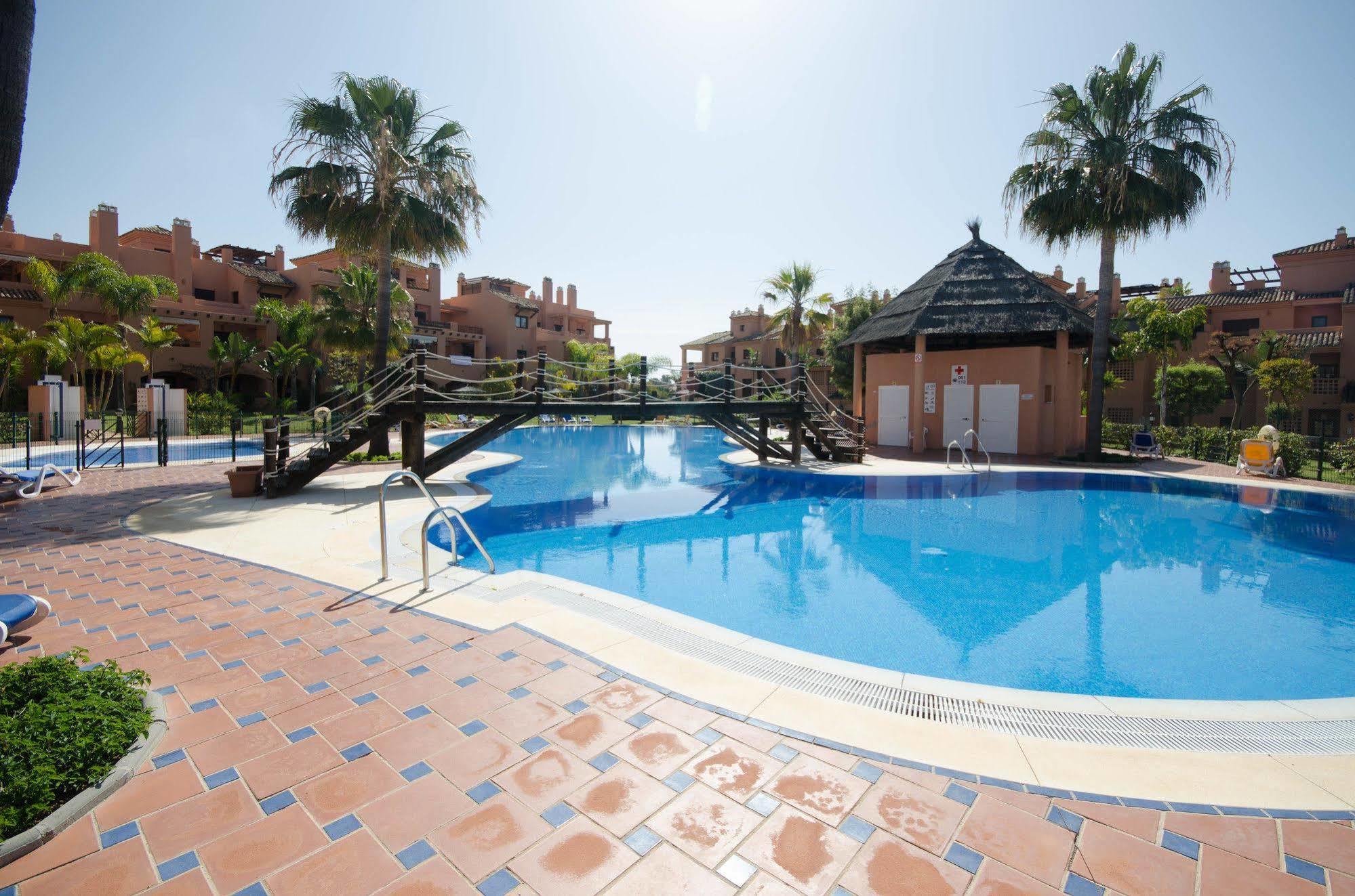 Galindo Beach El Saladillo 埃斯特波纳 外观 照片